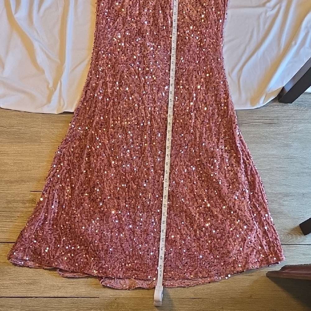 SHEIN Glittering Pink Sequin Dress - Picture 8 of 9